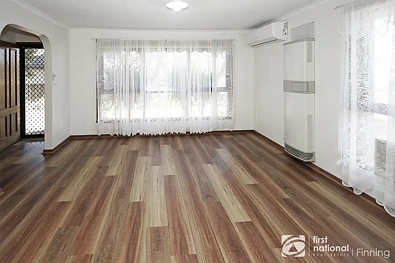 लिविंग रूम - 1/21 Lyall Street, Cranbourne, VIC 3977