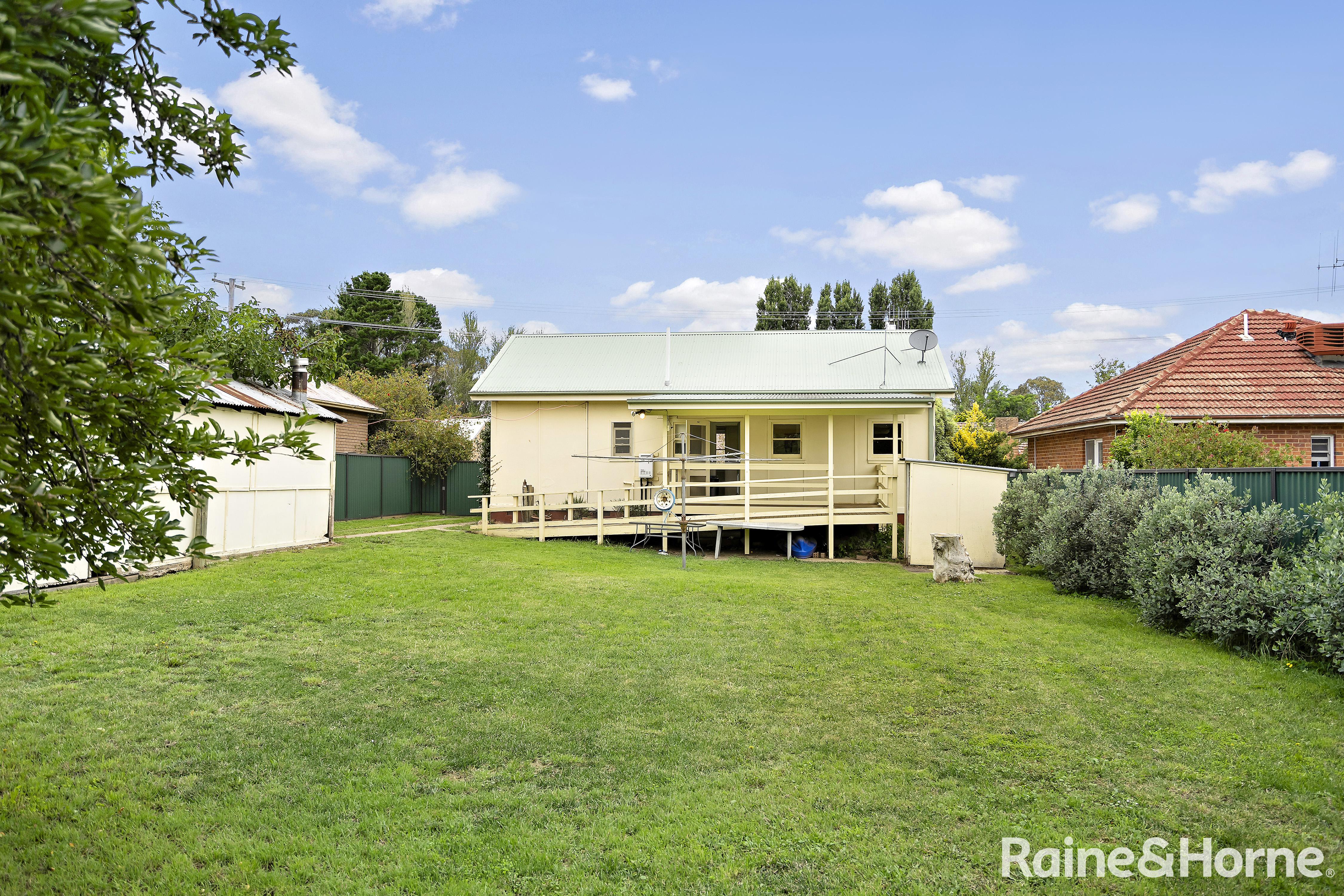 3 ELIZABETH CR, QUEANBEYAN EAST NSW 2620, 0 ห้องนอน, 0 ห้องน้ำ, House