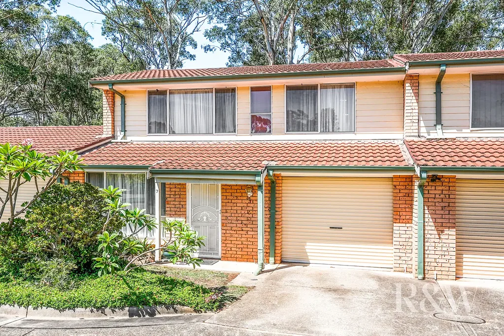 7/53 WOODLAND ROAD, St Helens Park, NSW 2560