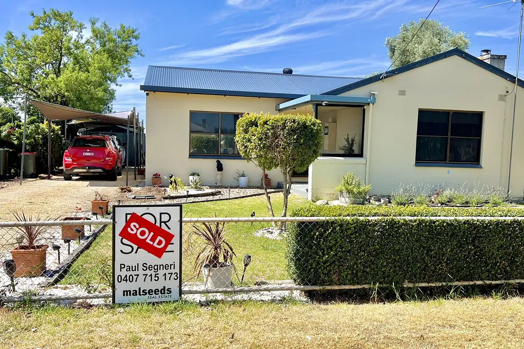 3 Elizabeth Street, Penola, SA 5277
