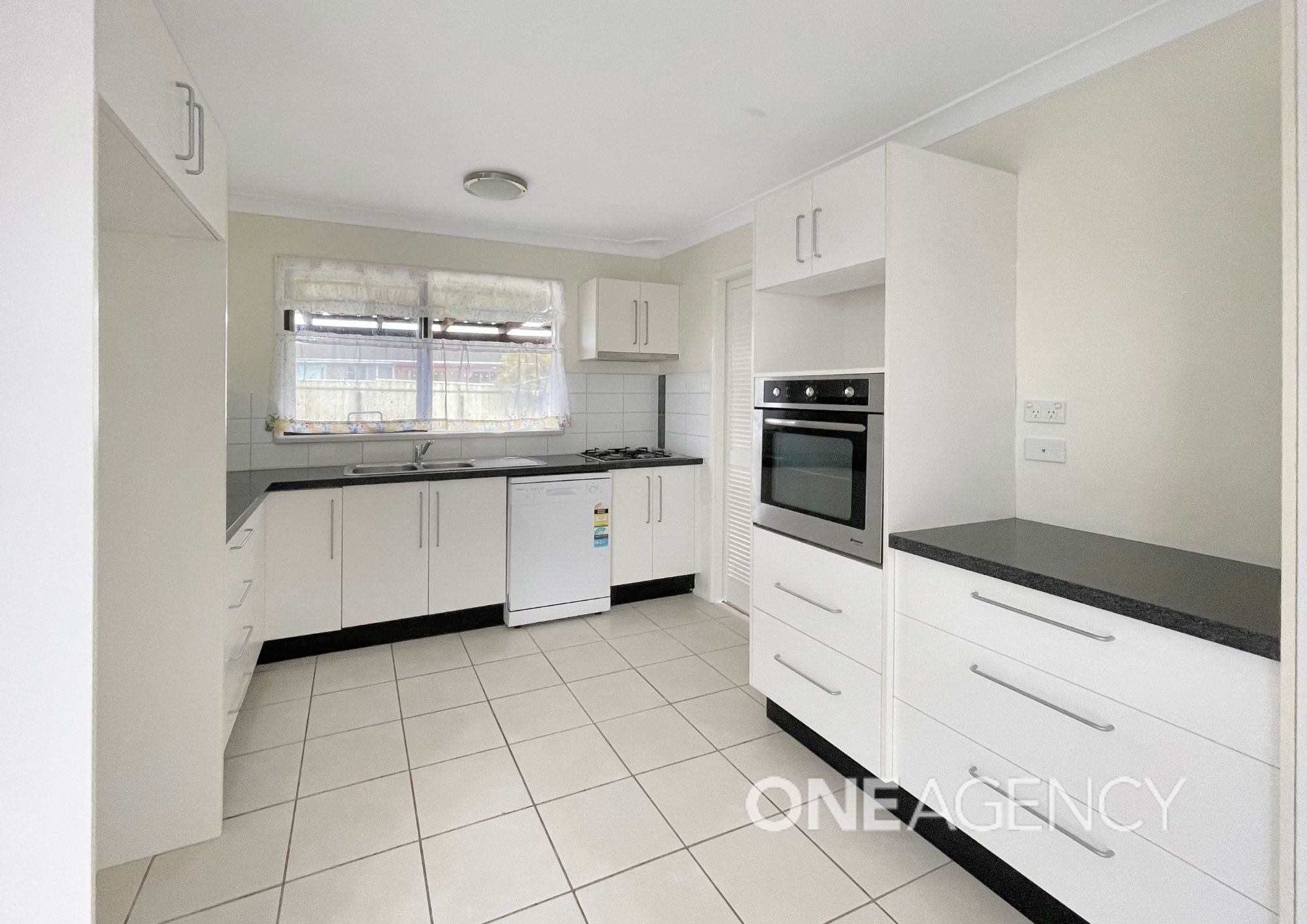 168 ST ANNS ST, NOWRA NSW 2541, 0 phòng ngủ, 0 phòng tắm, House