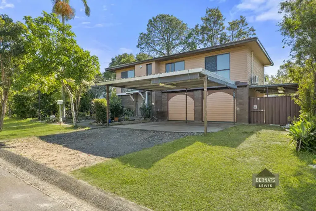 Spacious Family Home with Plenty of fruit trees