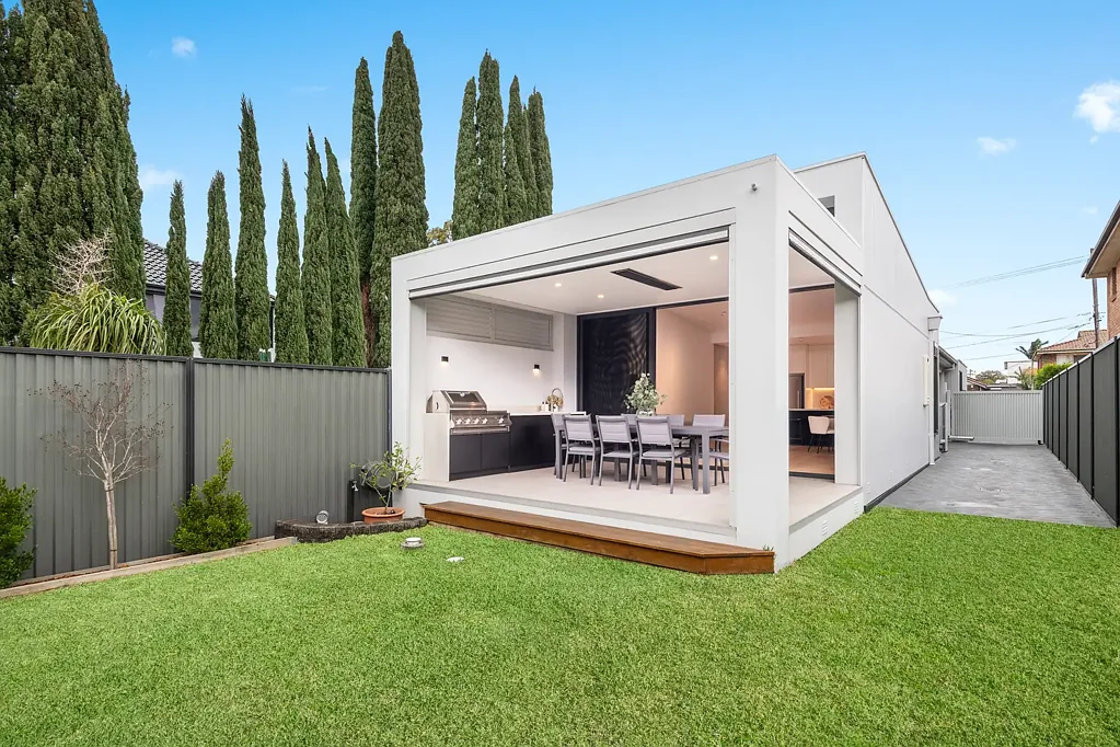16A Vivian Street, Bexley, NSW 2207