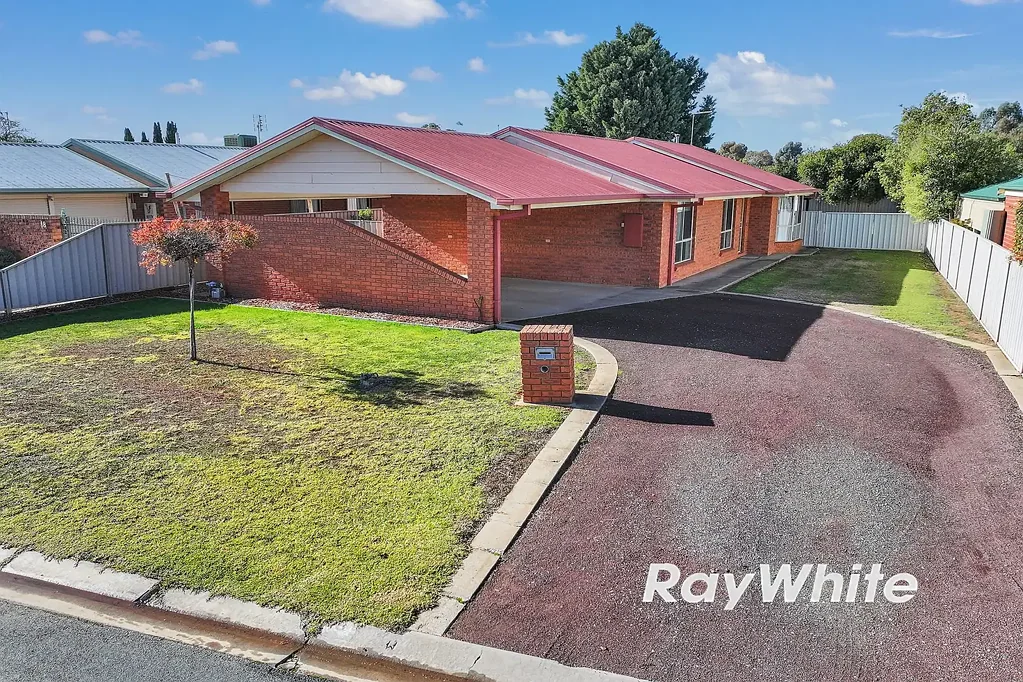 16 Illawarra Drive, Echuca, VIC 3564
