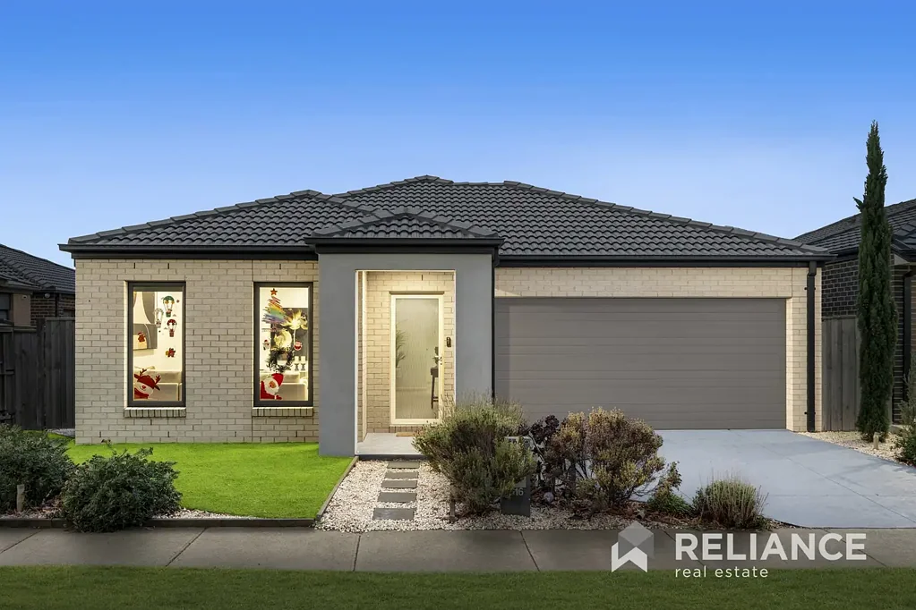 Well positioned and appointed Family Home!