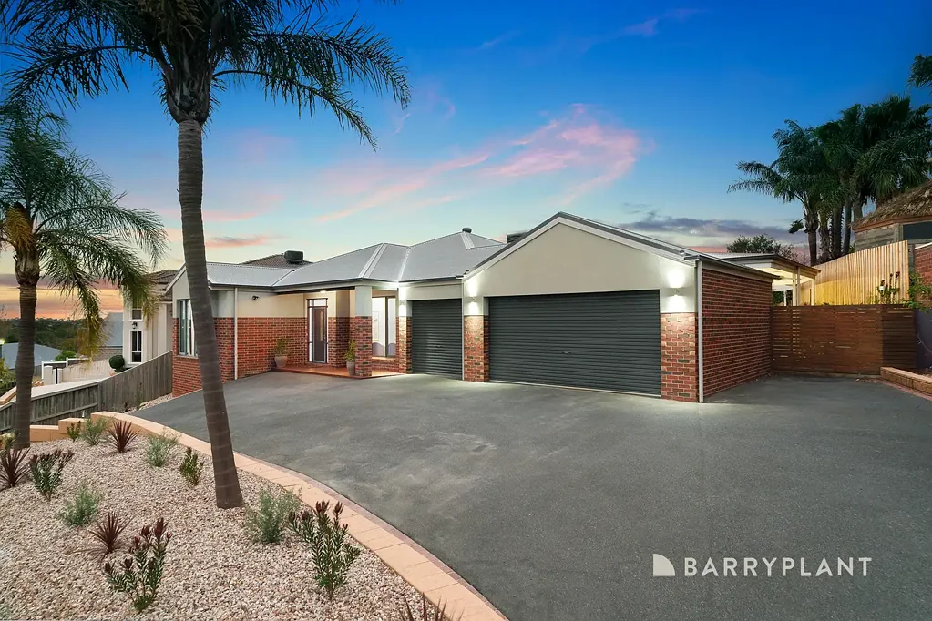 10 Royal Crescent, Beaconsfield, VIC 3807