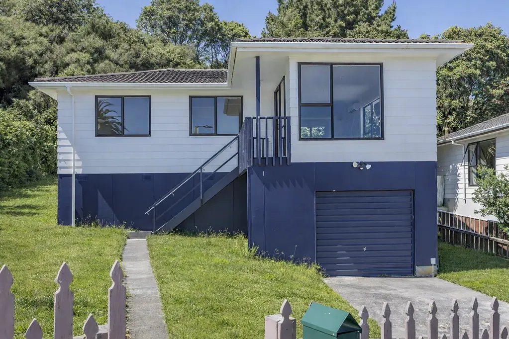 16 Penguin Grove, Waitangirua, Porirua City, Wellington