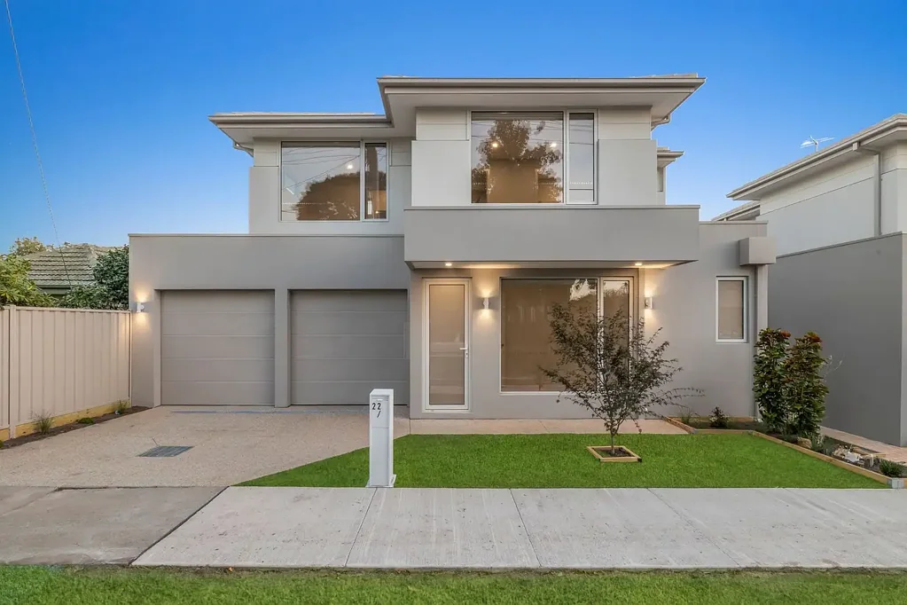 The Brief: Contemporary Street Frontage 4BR Townhouse in a Prime Lifestyle Location