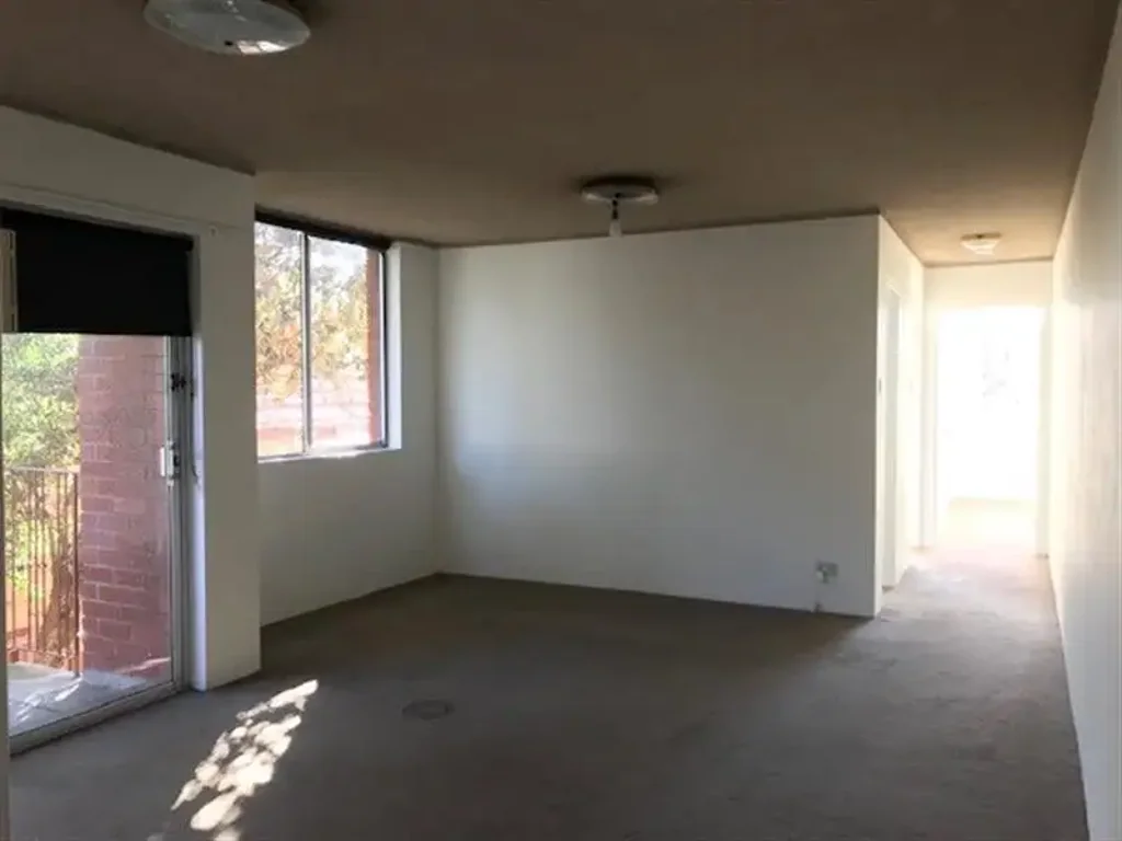 BRIGHT & AIRY 2 BEDROOM APARTMENT