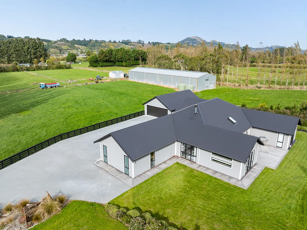Mosgiel 4chambre Versatile Taieri lifestyle - 9+ garaging!