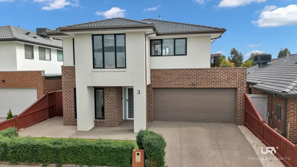 Mickleham 4 Bedroom Convenience, Comfort & Location - All in One!!
