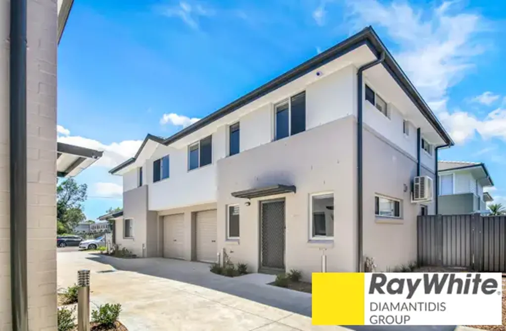 Modern 4 Bedroom Townhouse