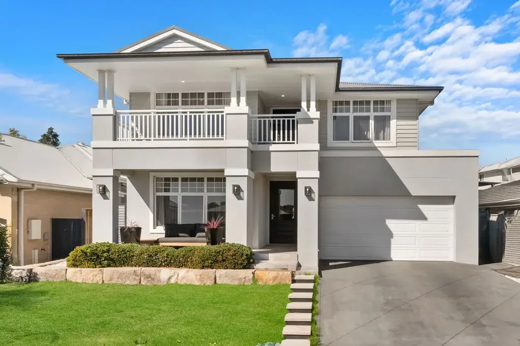 North Richmond 5chambre MASSIVE CUSTOM BUILT HOME, HIGH END FINISHES!!!