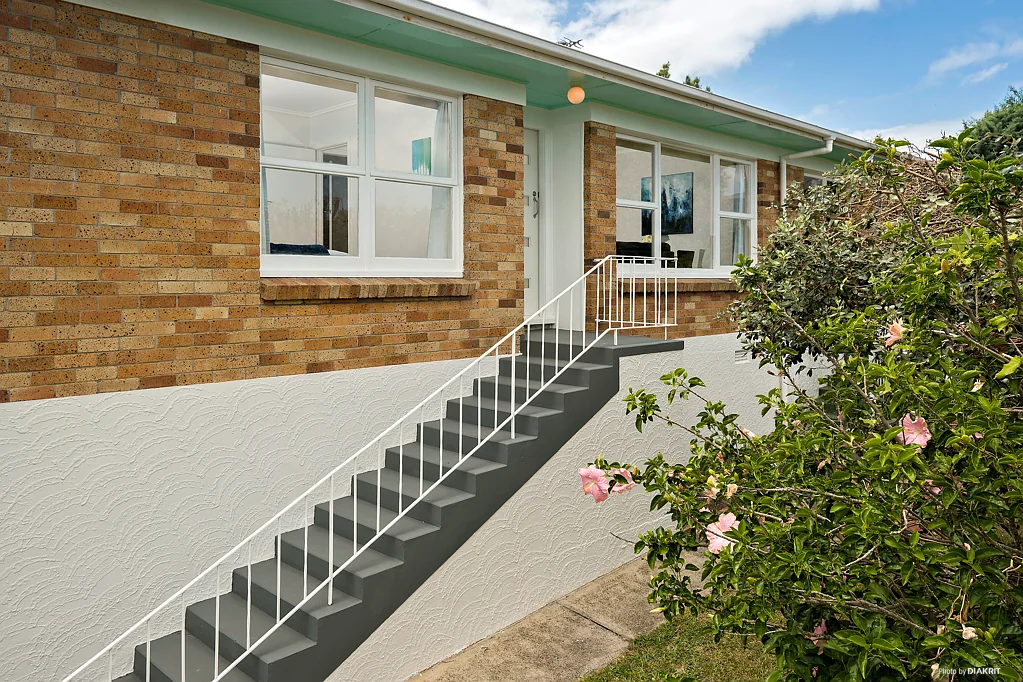 2/32 Wicklow Road, Narrow Neck, North Shore City, Auckland