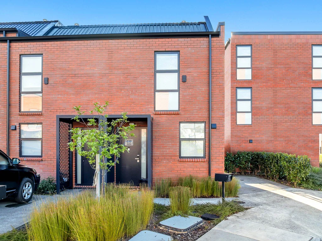 Mount Roskill 3ห้องนอน Modern Living Made Effortless