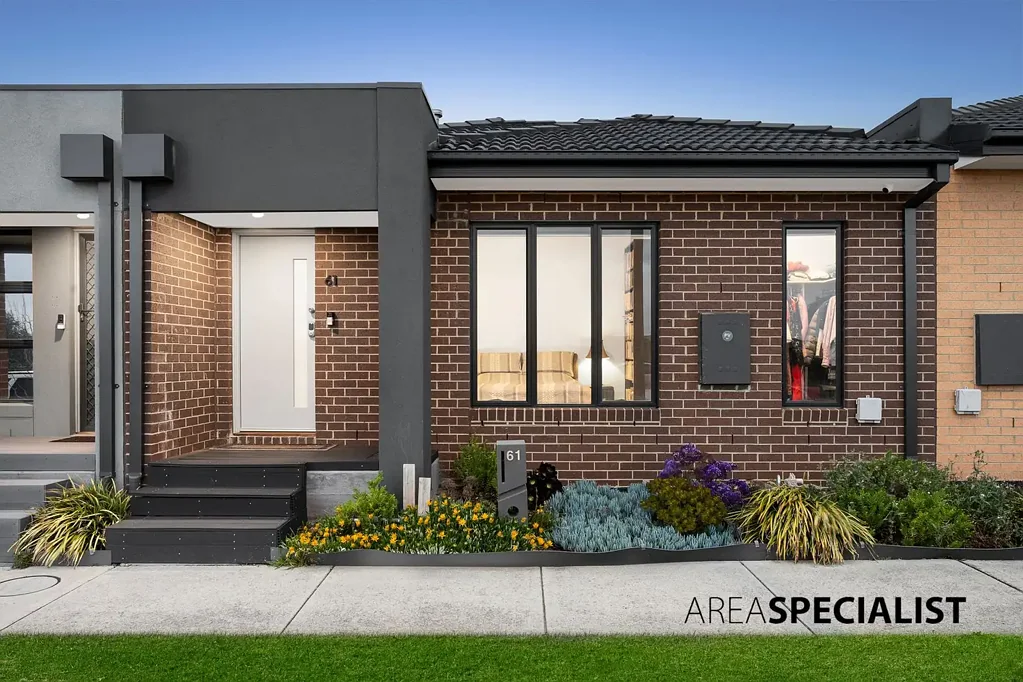 Cranbourne West 4Moenga Affordable Parkside Living…