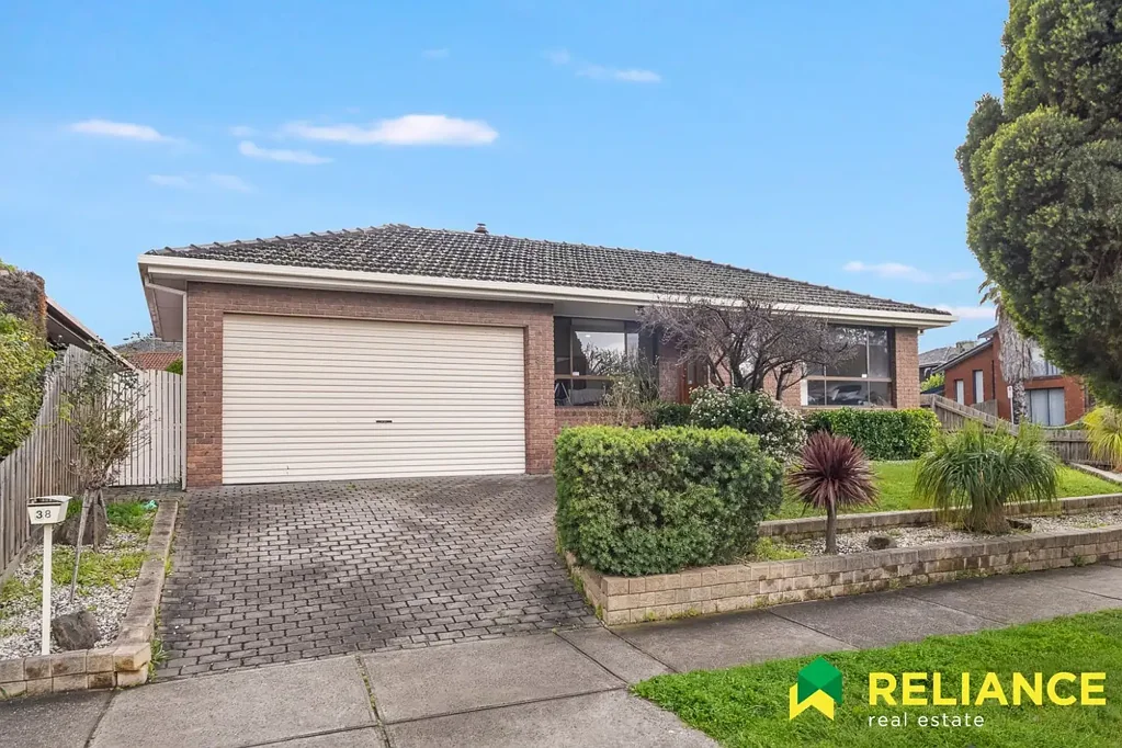 Spacious Family Living in the Heart of Mill Park