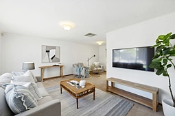 14 Gardenia Drive, Woodside