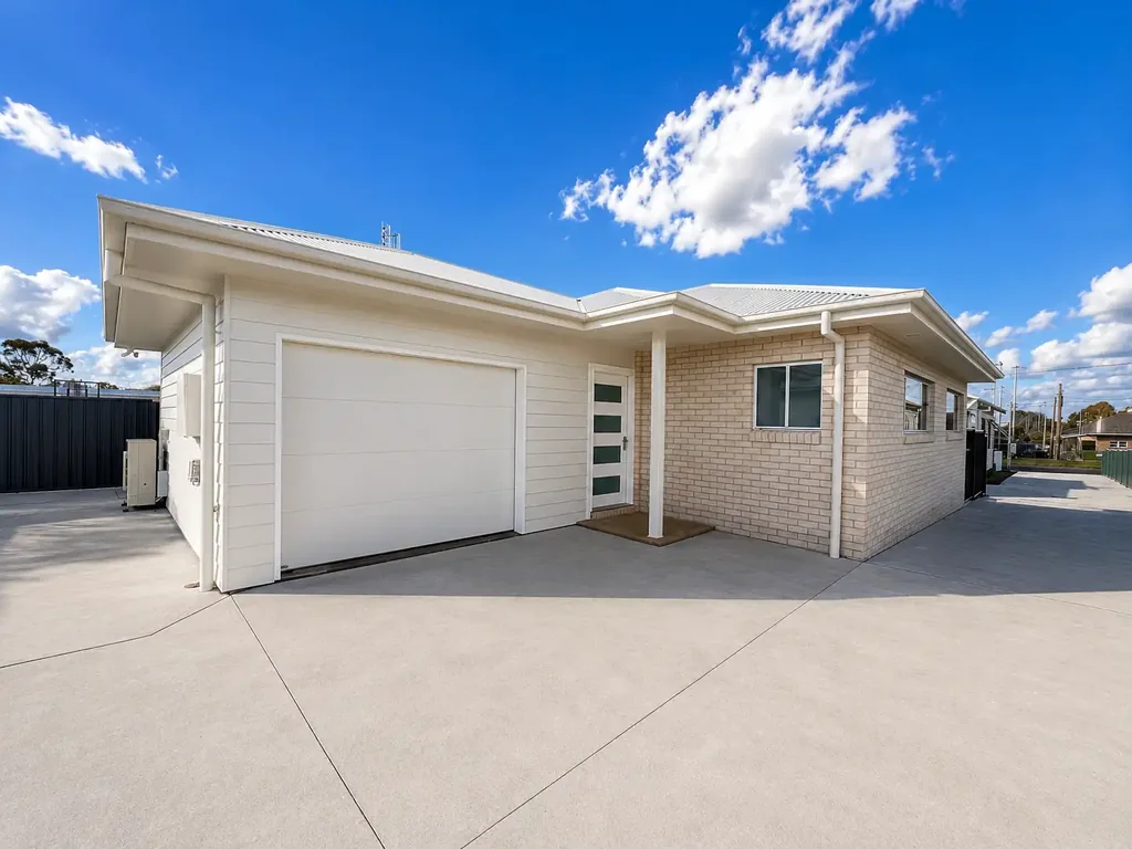 Brand new Villa!