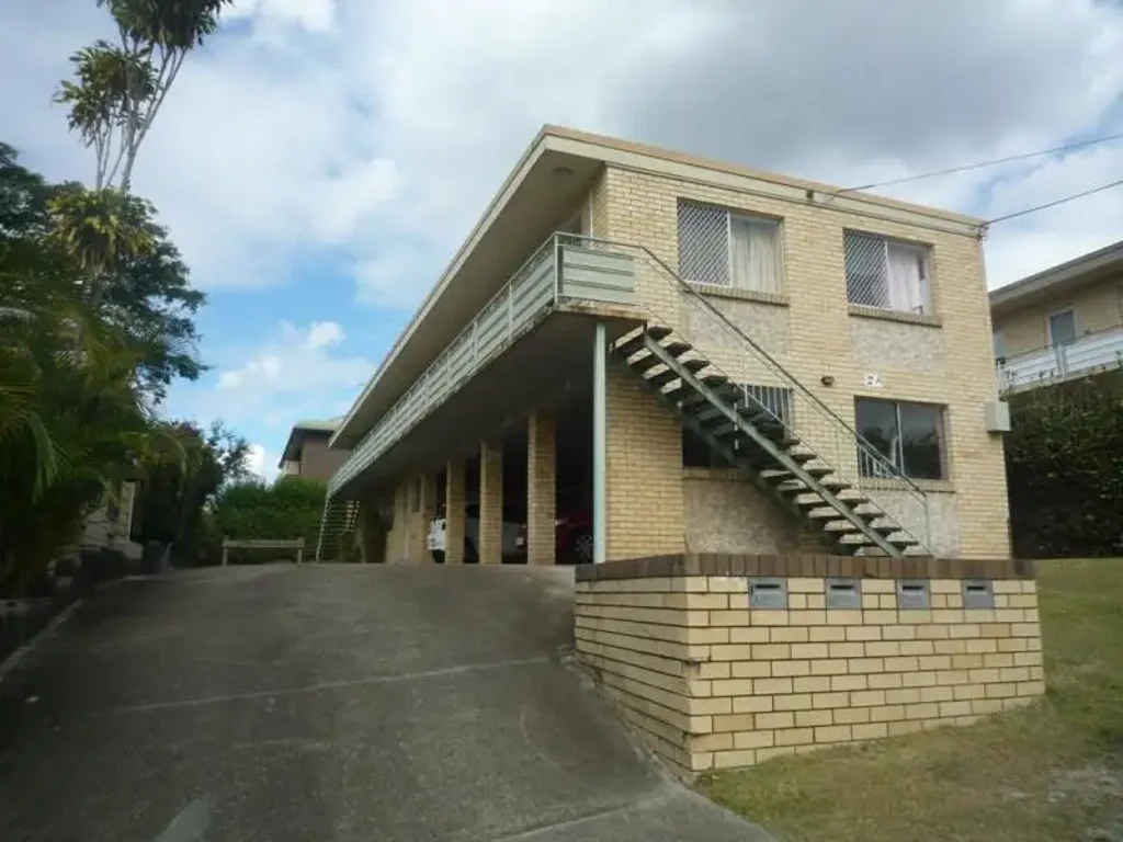 Two Bedroom Apartment close to the City