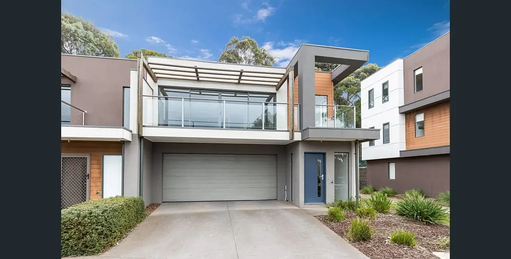 Spacious 3-Bedroom Family Home in a Prime Location