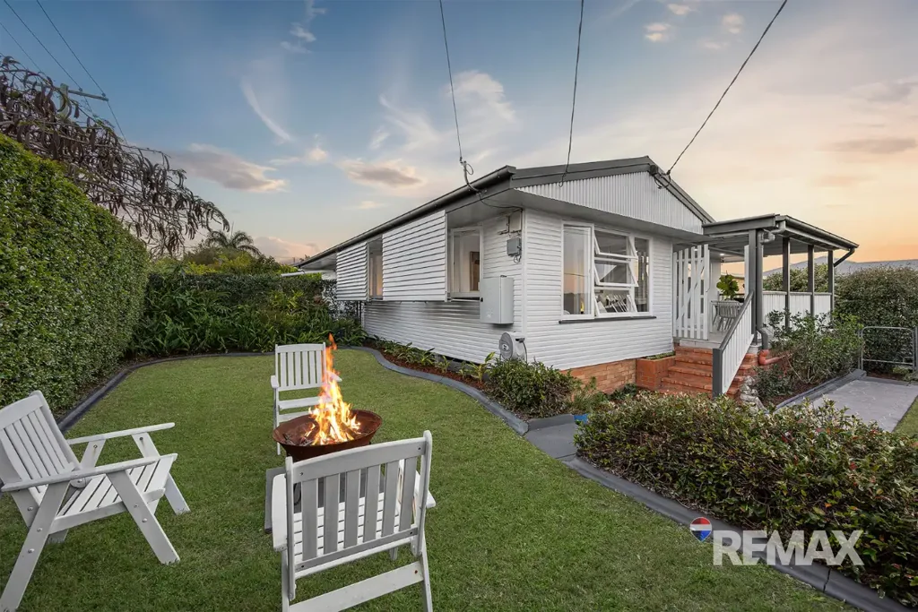 Manly West 3chambre Full of charm, private, and perfectly located…. Prepare to fall in love!