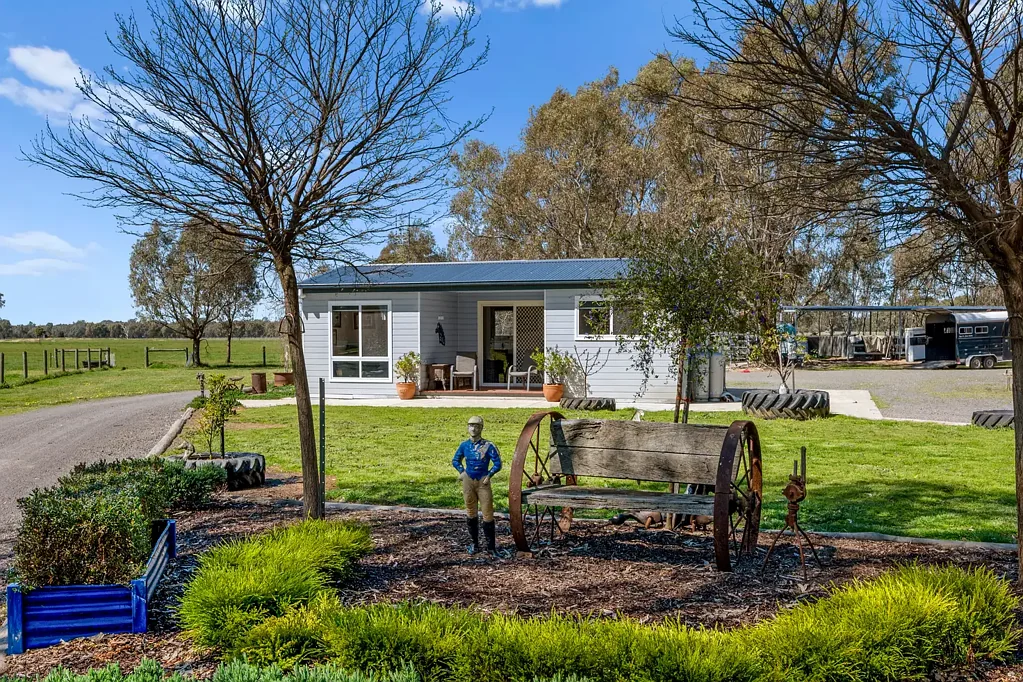 Baddaginnie 1બેડરૂમ Horse First Lifestyle on 10 Acres in Baddaginnie
