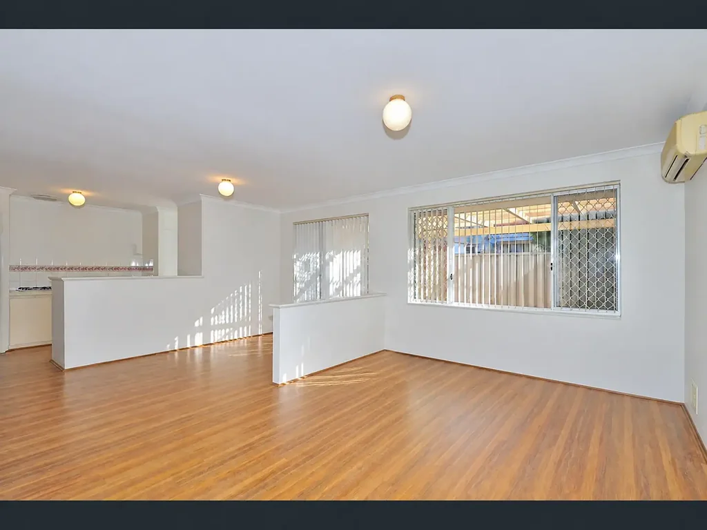 Midland 3Zimmer No Strata Fees- Easy-Care Living in a Convenient Midland Location
