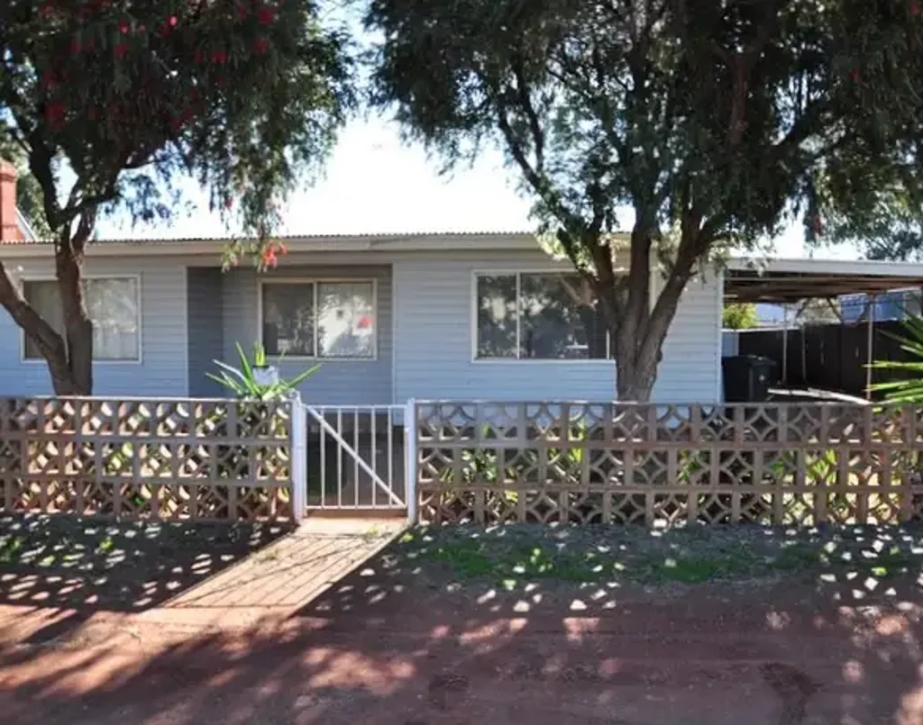 24 Bourke Road, Cobar, NSW 2835