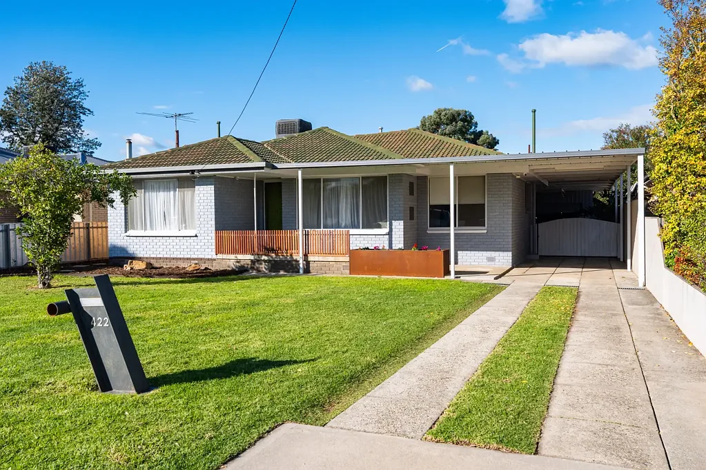 Lavington 4 Slaapkamer Space, Style & Family Comfort in a Prime Lavington Location