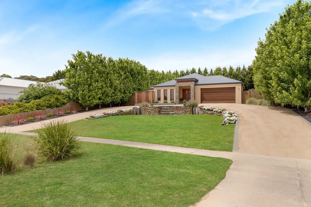 10 Choice Place, Gisborne, VIC 3437