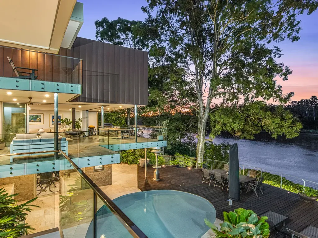 Westlake 4Zimmer Aesthetic Masterpiece with Riverfront Elegance