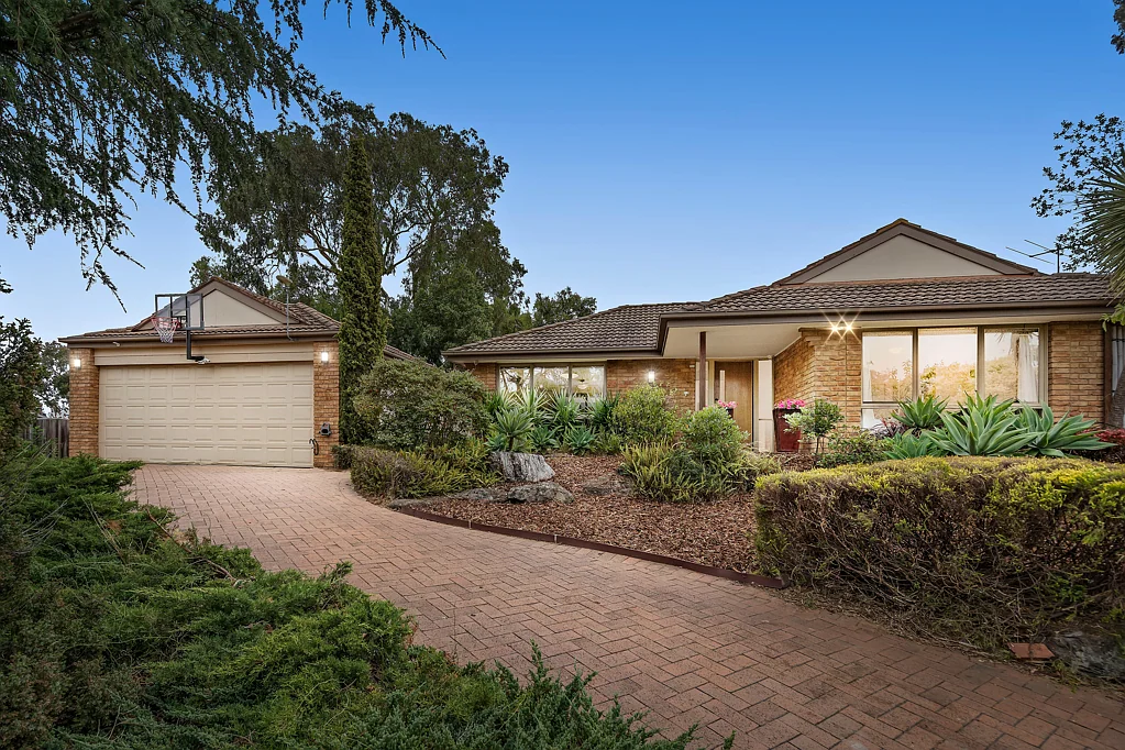 13 Lightwood Drive, Sunbury, VIC 3429