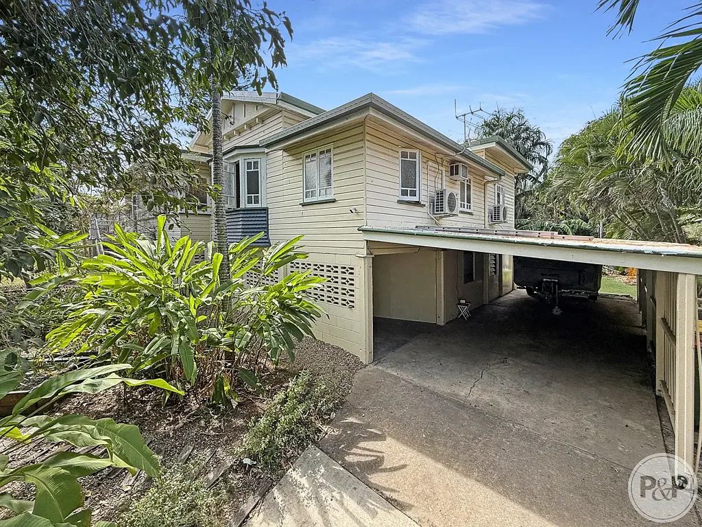 Mysterton 4 Bedroom Tropical Oasis in the Heart of Townsville!