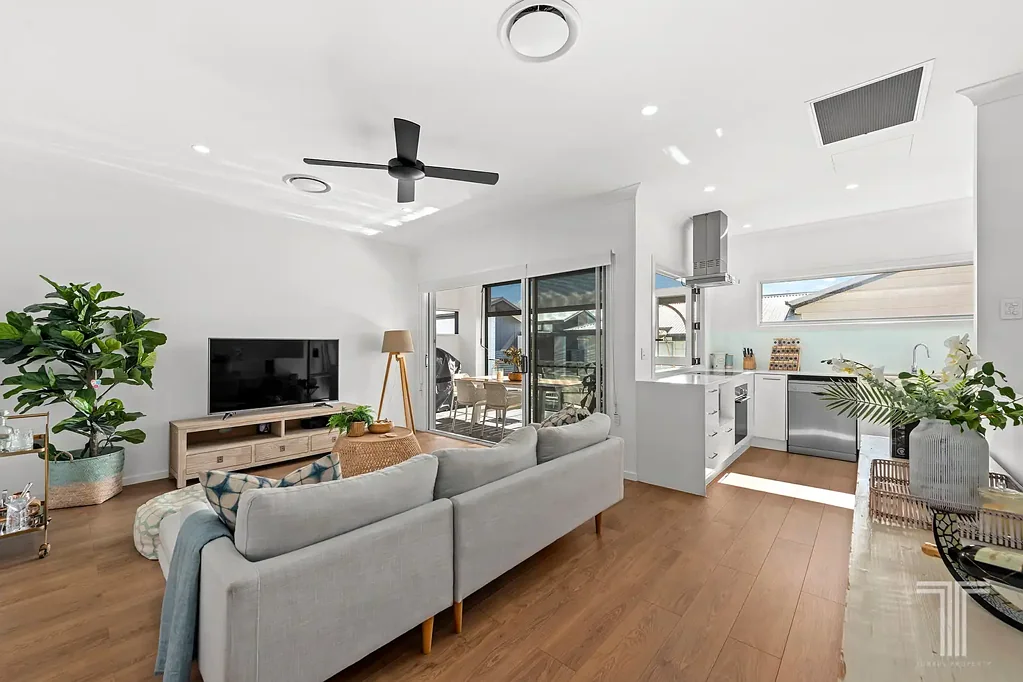 66A Dickenson Street, Carina, QLD 4152