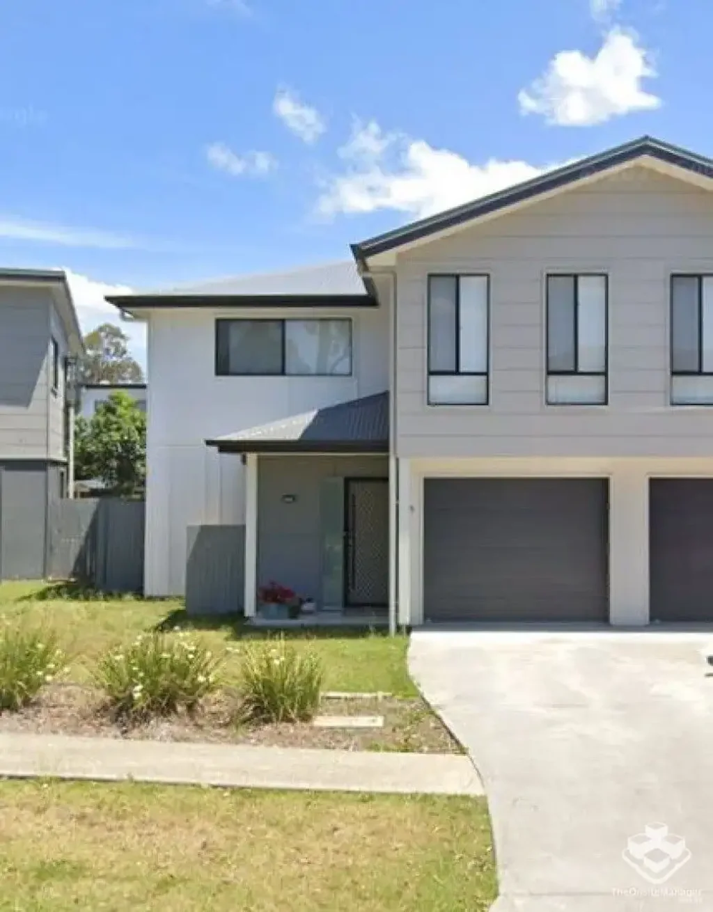 $700pw