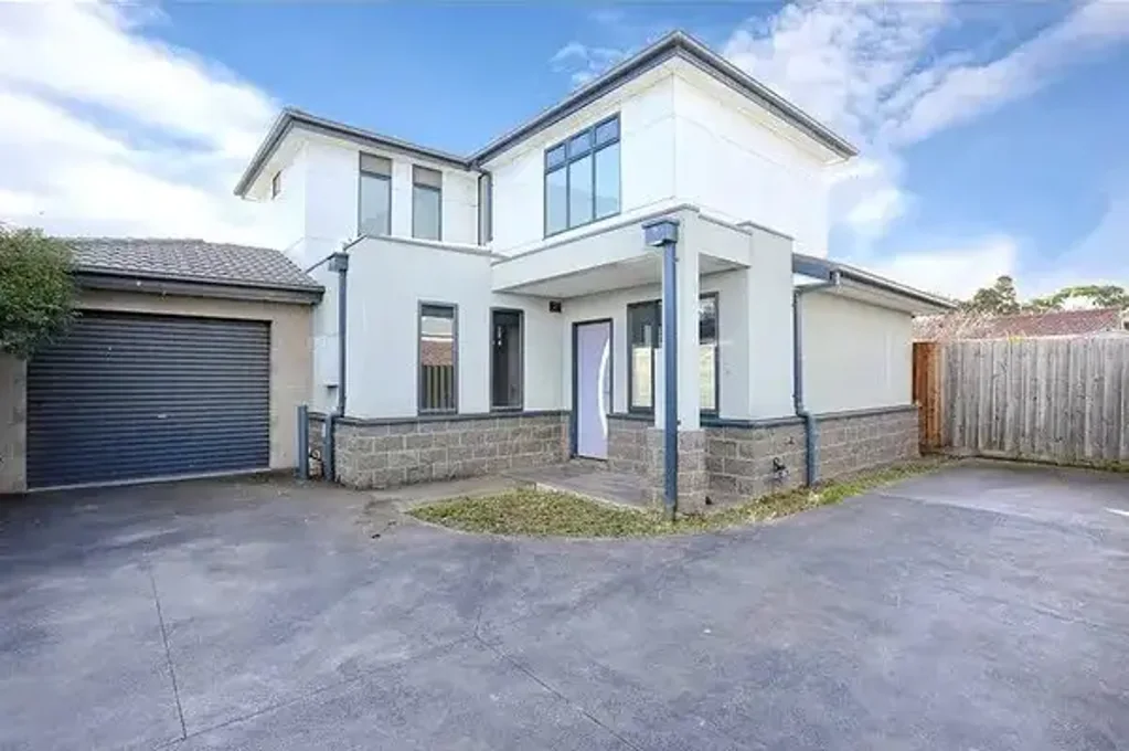 Well Located Townhouse Perfect For Families.