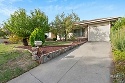 26 Roundaway Crescent, O'Halloran Hill