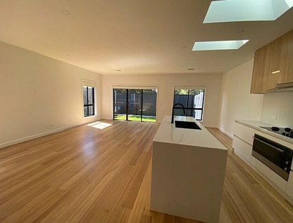 101 North Rd, Avondale Heights, North West Melbourne, 3 habitaciones, 2 baños, Unit