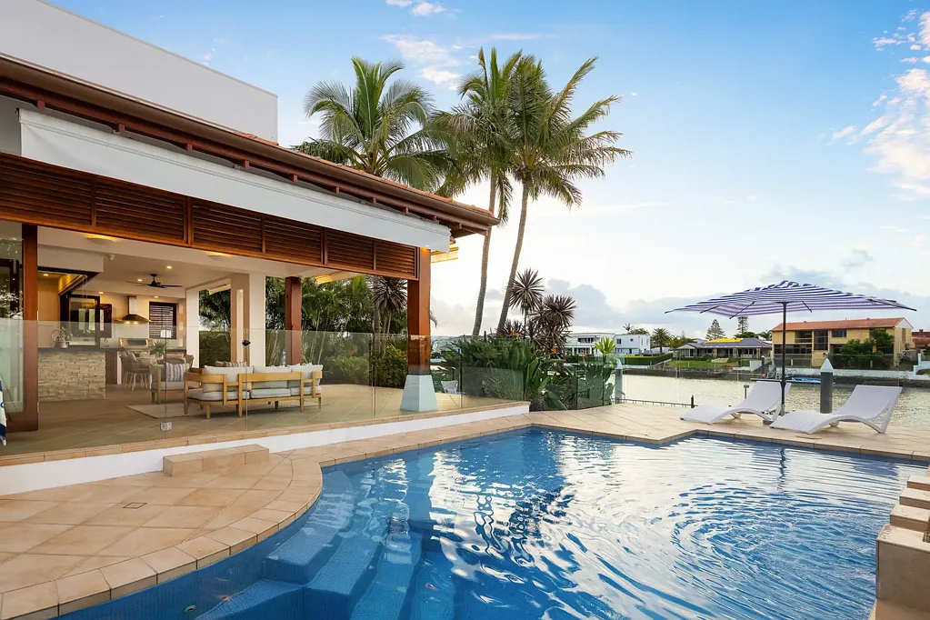 289 Monaco Street, Broadbeach Waters, QLD 4218