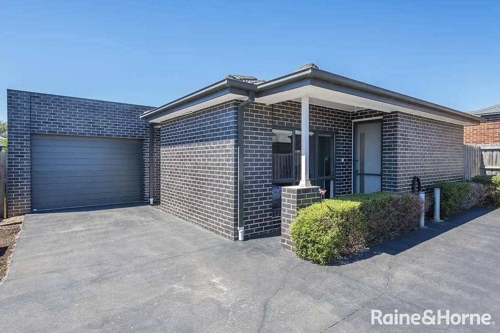 Unit 6/33 Calthorpe Street, Gisborne, VIC 3437