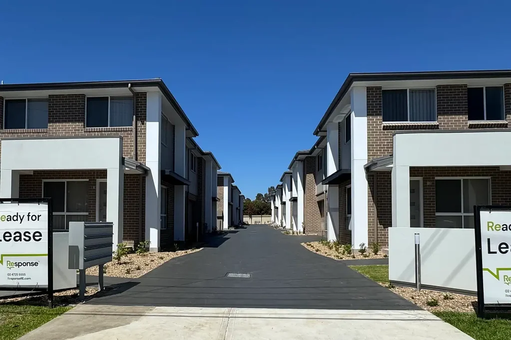 Now Leasing – Brand New 4-bed + 3-bed/study - Luxury Townhouses in Prime Location!