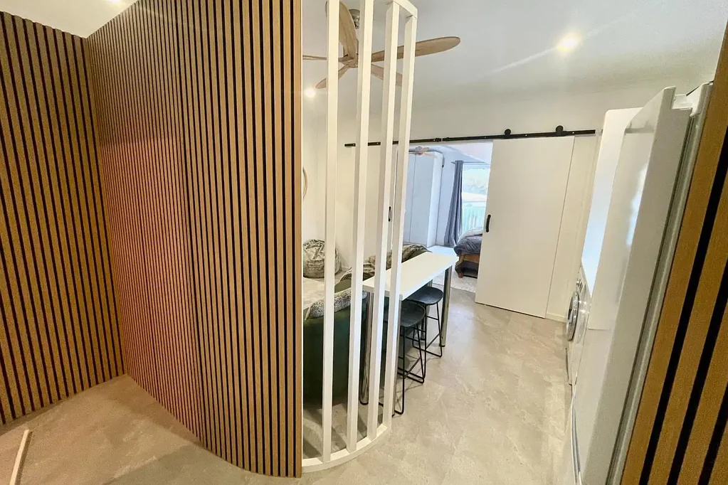 Fully Furnished, Top-Floor Gem in Currimundi