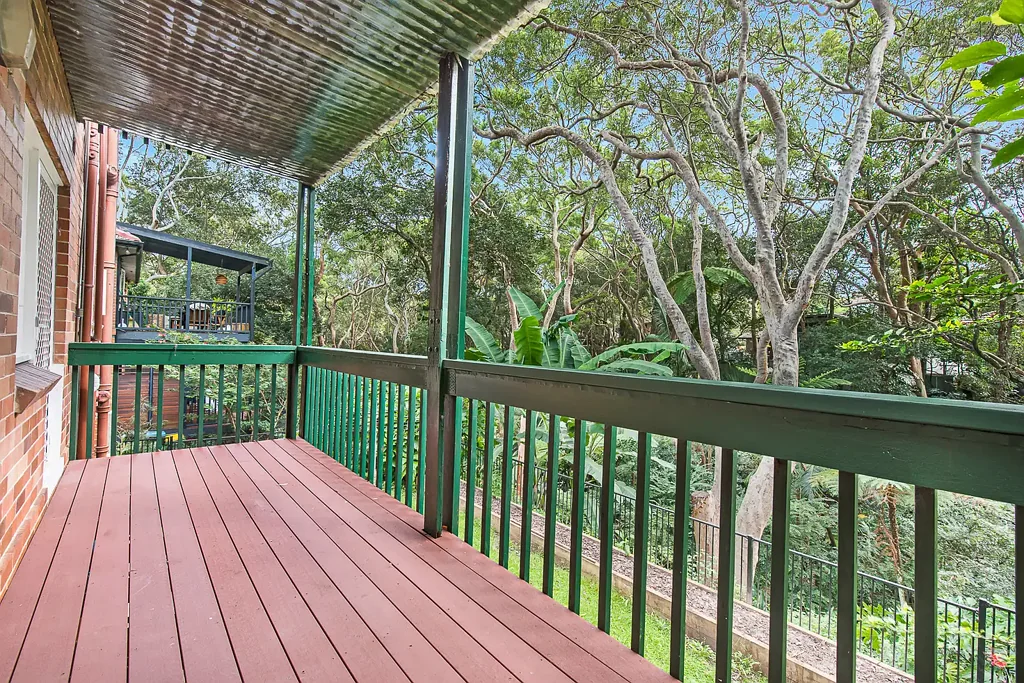 Spacious Three-Bedroom Duplex with Leafy Bushland Outlook