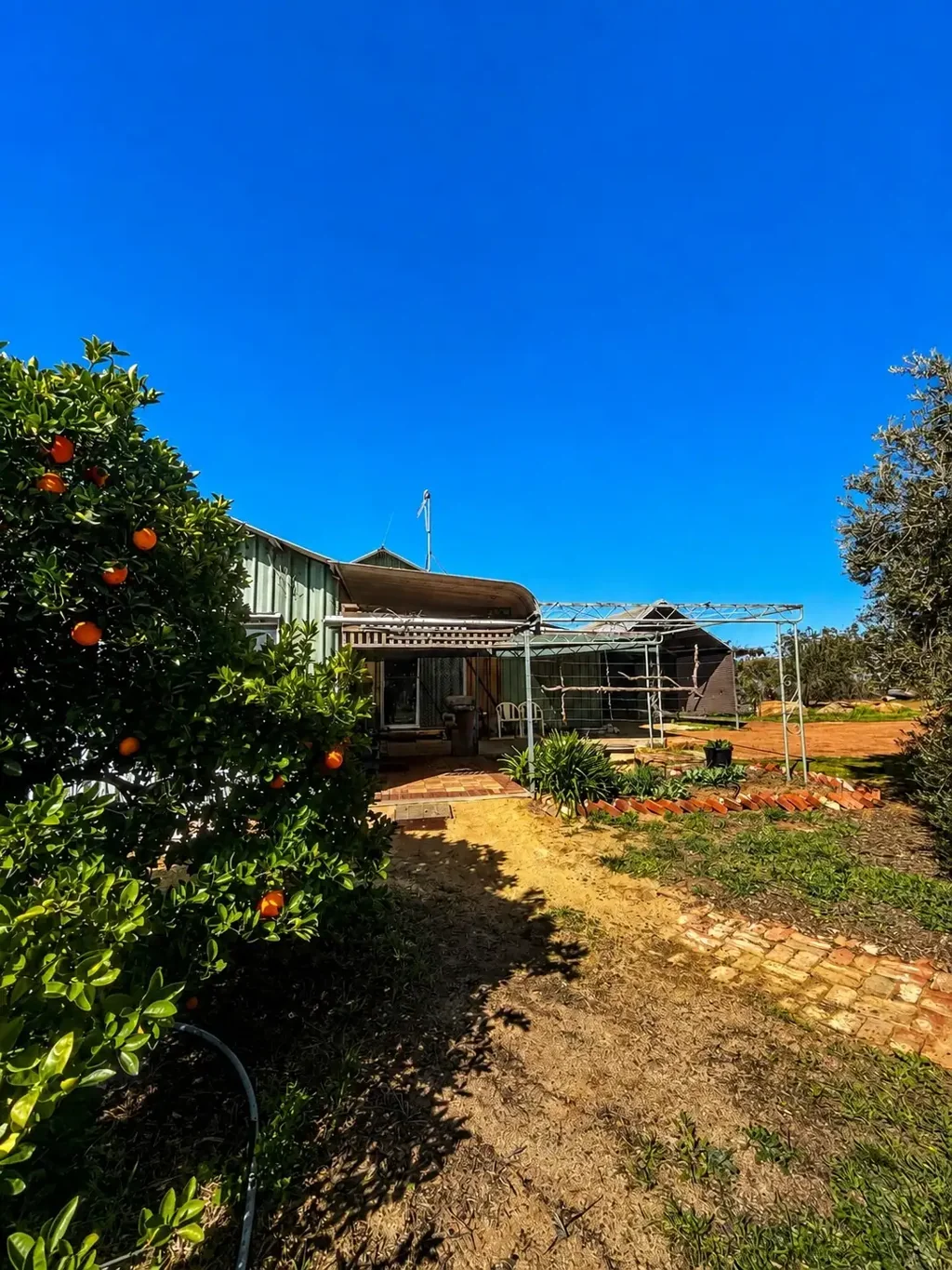 Lake Brown 4房  Off-Grid Rural Lifestyle on 361 Acres – Peaceful, Self-Sufficient Country
