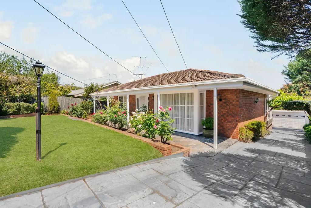Templestowe Lower 4침실 Loved, Lived In, and Ready for Its Next Chapter