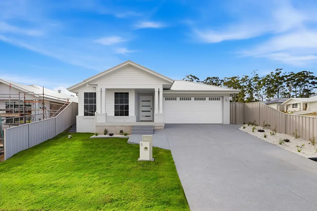 Stylish Property located in the Golf Estate