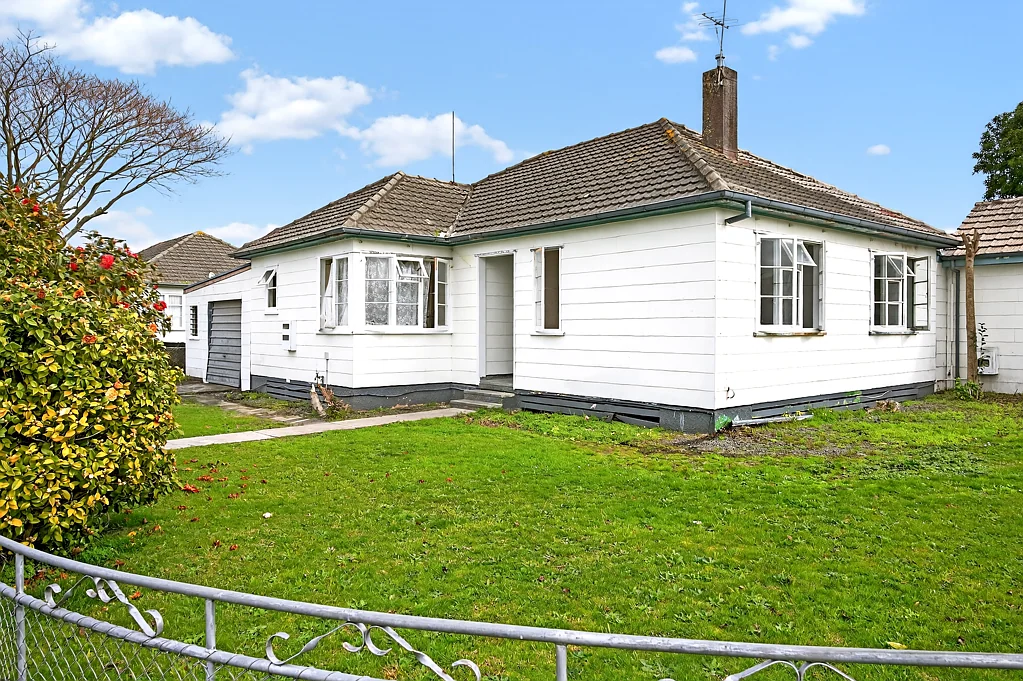 54 Collins Street, Te Hapara, Gisborne