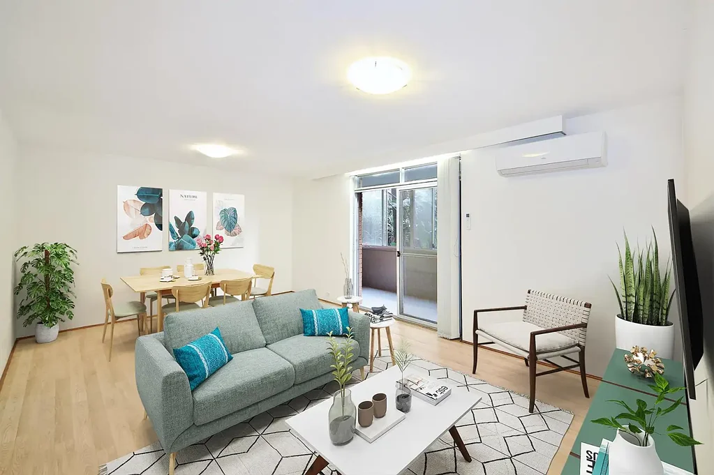 IMMACULATE TWO BEDROOM APARTMENT CLOSE TO BRONTE BEACH