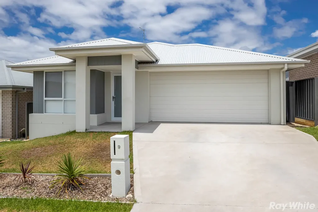 9 Iluka Boulevard, Forster, NSW 2428
